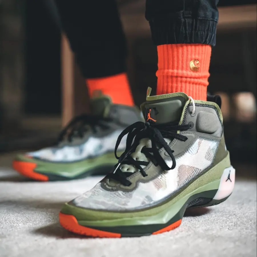 Giày Nike Air Jordan 37 x Undefeated SP 'Flight Jacket' DV6255-300 — ảnh 3