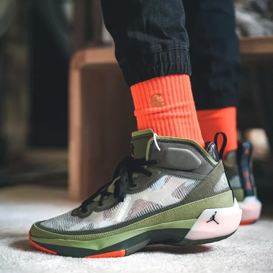 Giày Nike Air Jordan 37 x Undefeated SP 'Flight Jacket' DV6255-300 — ảnh 4