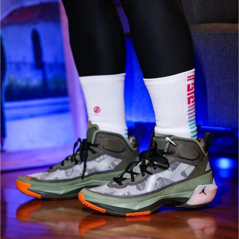 Giày Nike Air Jordan 37 x Undefeated SP 'Flight Jacket' DV6255-300 — ảnh 5