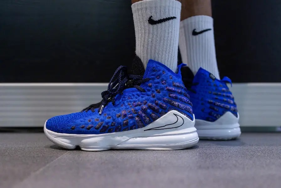 Giày Nike Uninterrupted x LeBron 17 'More Than An Athlete' CT3464-400 — ảnh 3