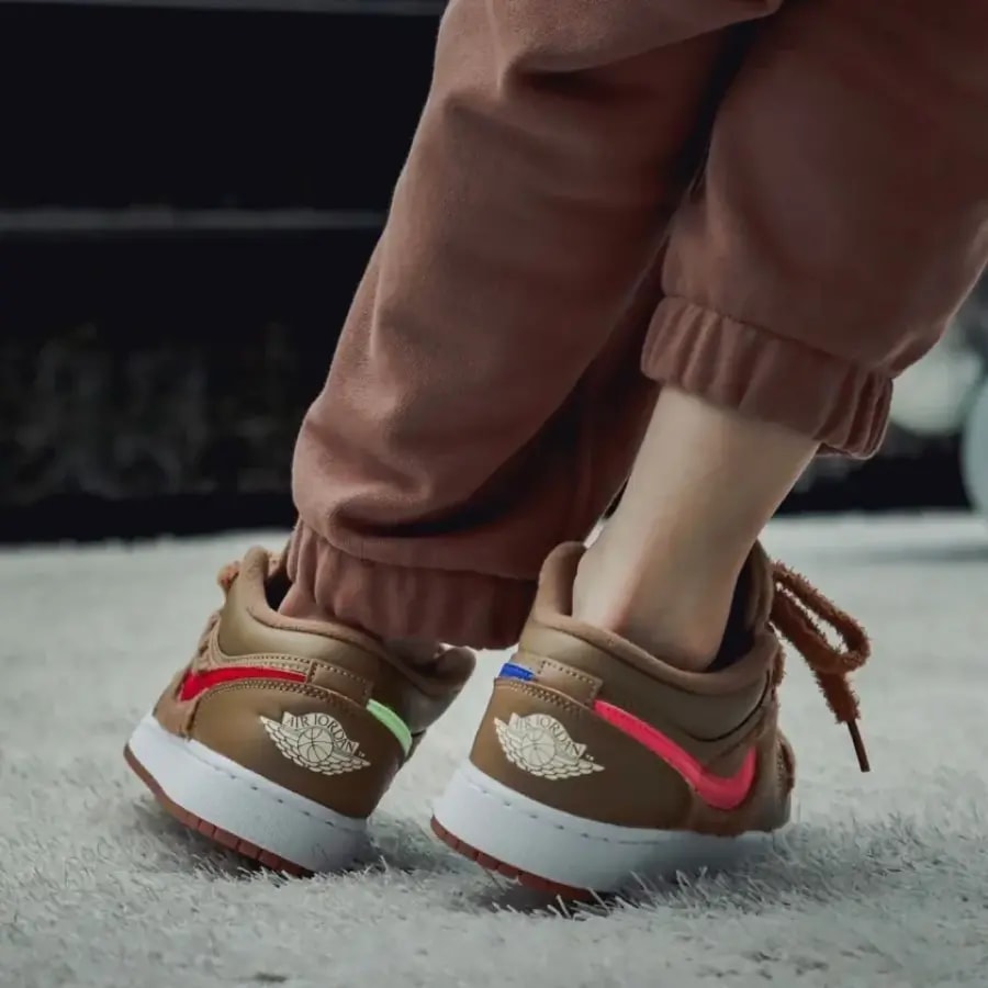 Giày Nike Air Jordan 1 Low Utility GS 'Teddy Bear' DO2233-264 — ảnh 5
