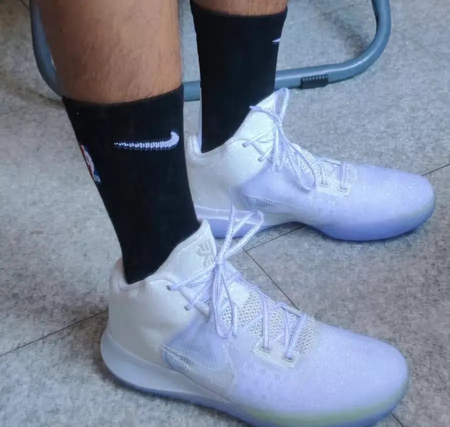 Giày Nike Kyrie Flytrap 4 'White Purple Pulse' CT1972-101 — ảnh 3