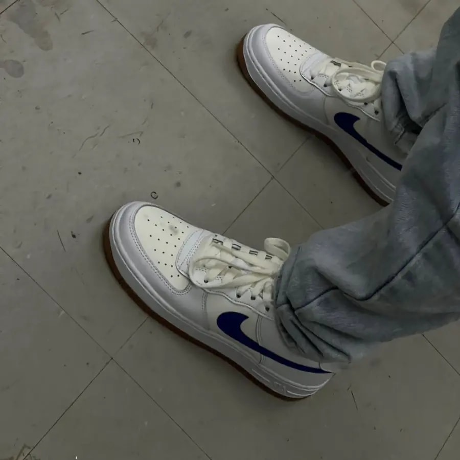 Giày Nike Air Force 1 Big Kids' Shoes 'White Blue' DX5805-179 — ảnh 3