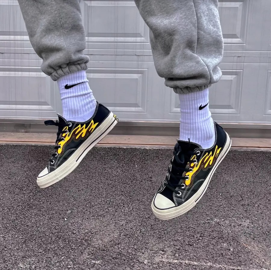 Giày Converse Chuck 70 Low 'Archive Flame Overlay' 168701C — ảnh 5