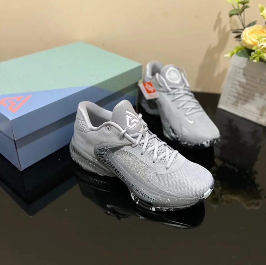 Giày Nike Zoom Freak 4 'Etched in Stone' DJ6149-004 — ảnh 4