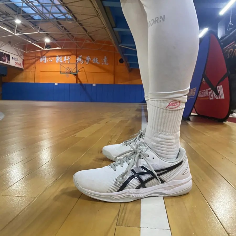 Giày Tennis Asics Gel Game 8 'White Black' 1041A192-101 — ảnh 5