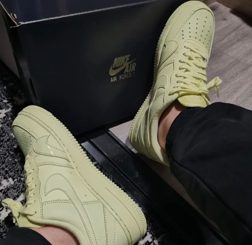 Giày Nike Air Force 1 Low 'Misplaced Swoosh Pale Yellow' CK7214-700 — ảnh 4