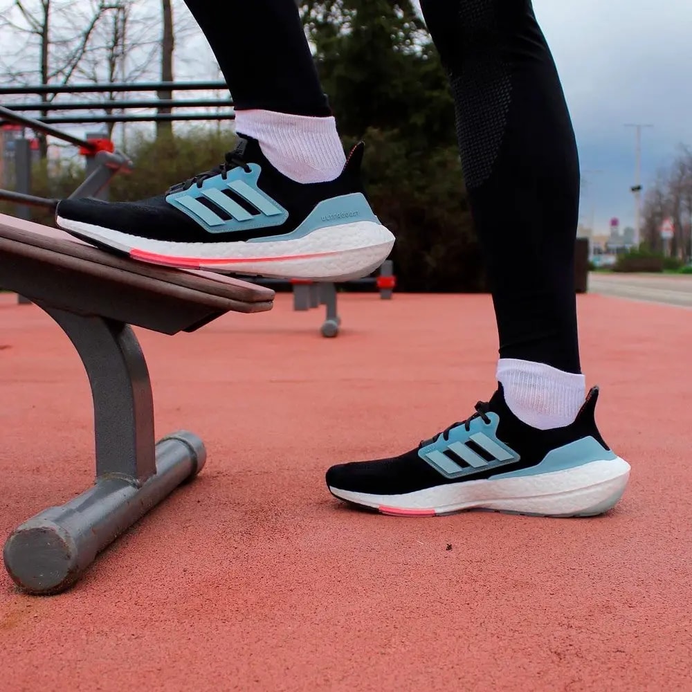 Giày Adidas UltraBoost 22 'Black Magic Grey' GX3060 — ảnh 4