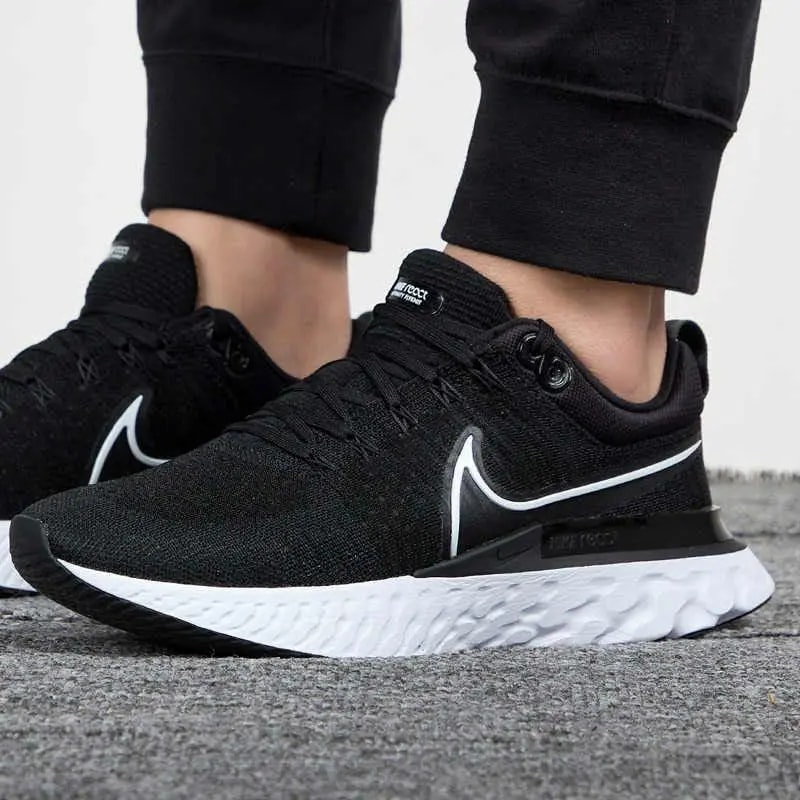 Giày Nike React Infinity Run Flyknit 3 'Black White' DH5392-001 — ảnh 5