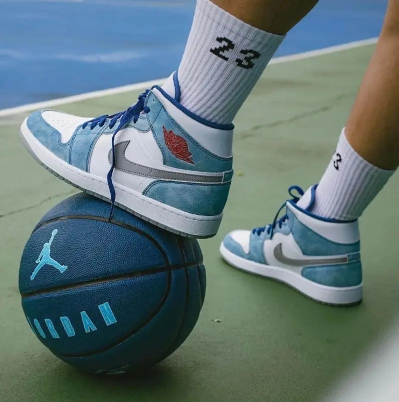 Giày Nike Air Jordan 1 Mid 'French Blue Fire Red' DN3706-401 — ảnh 3