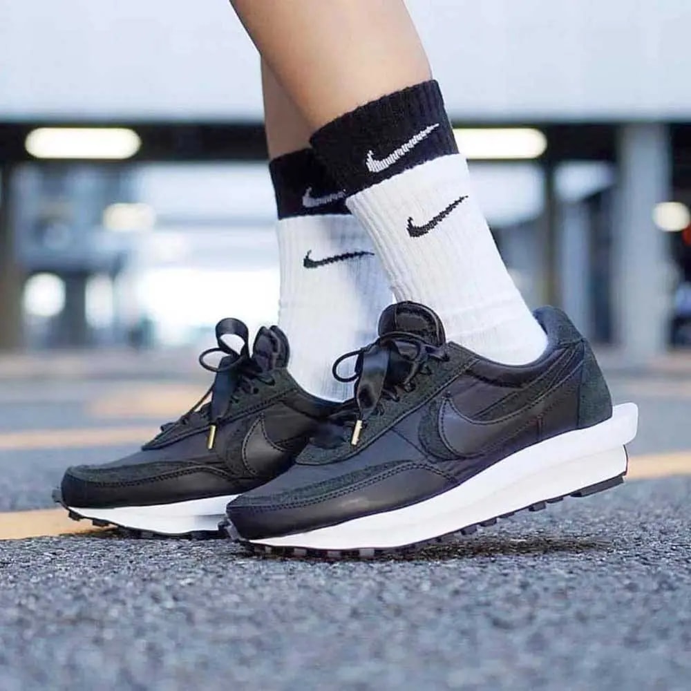 Giày Nike Sacai x LDWaffle 'Black Nylon' BV0073-002 — ảnh 2