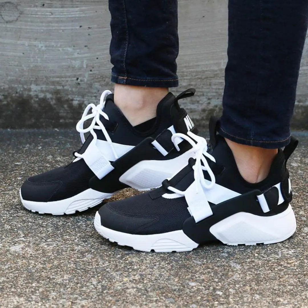 Giày Nike Wmns Huarache City Low 'Black White' AH6804-002 — ảnh 3