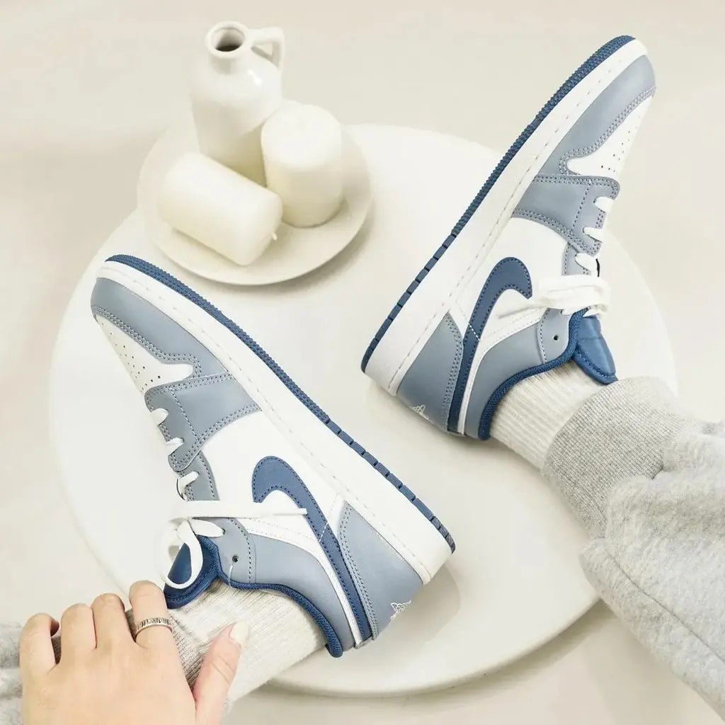 Giày Nike Air Jordan 1 Low 'Ashen Slate' 553558-414 — ảnh 2