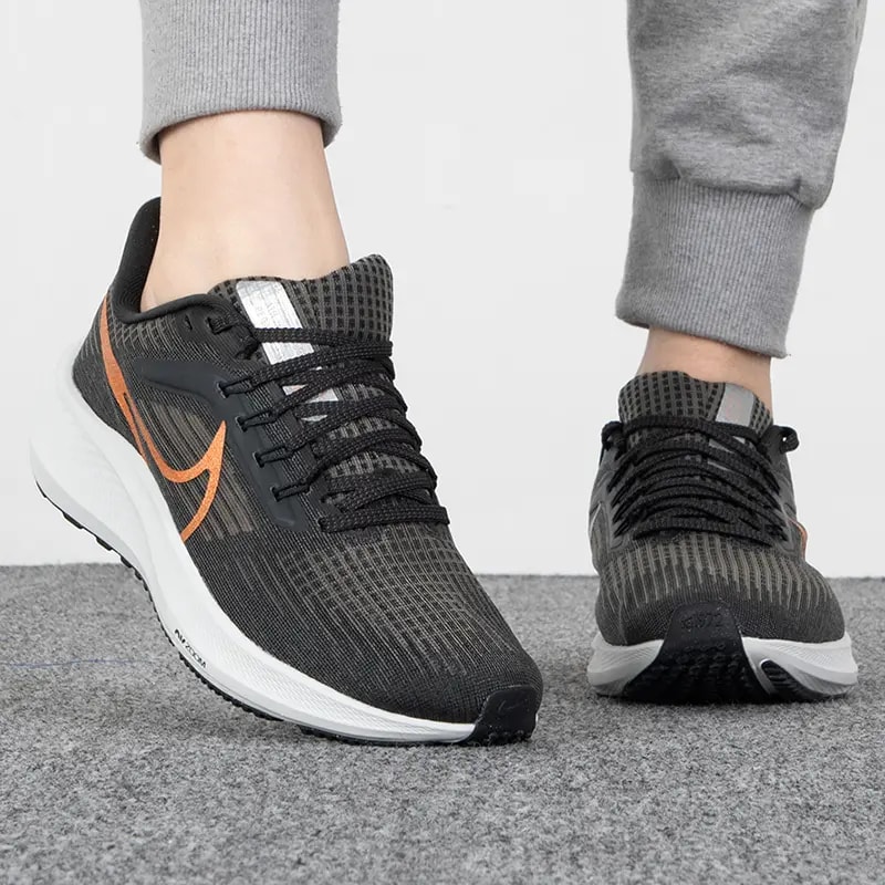 Giày Nike Air Winflo 9 'Grey Metallic Copper' DH4072-007 — ảnh 2