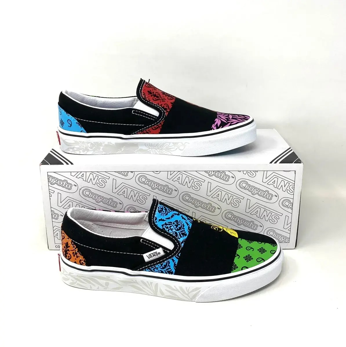 Giày Vans x Crayola Slip-on Skate Shoes 'Mutil Color' VN0A5JMHARZ — ảnh 4