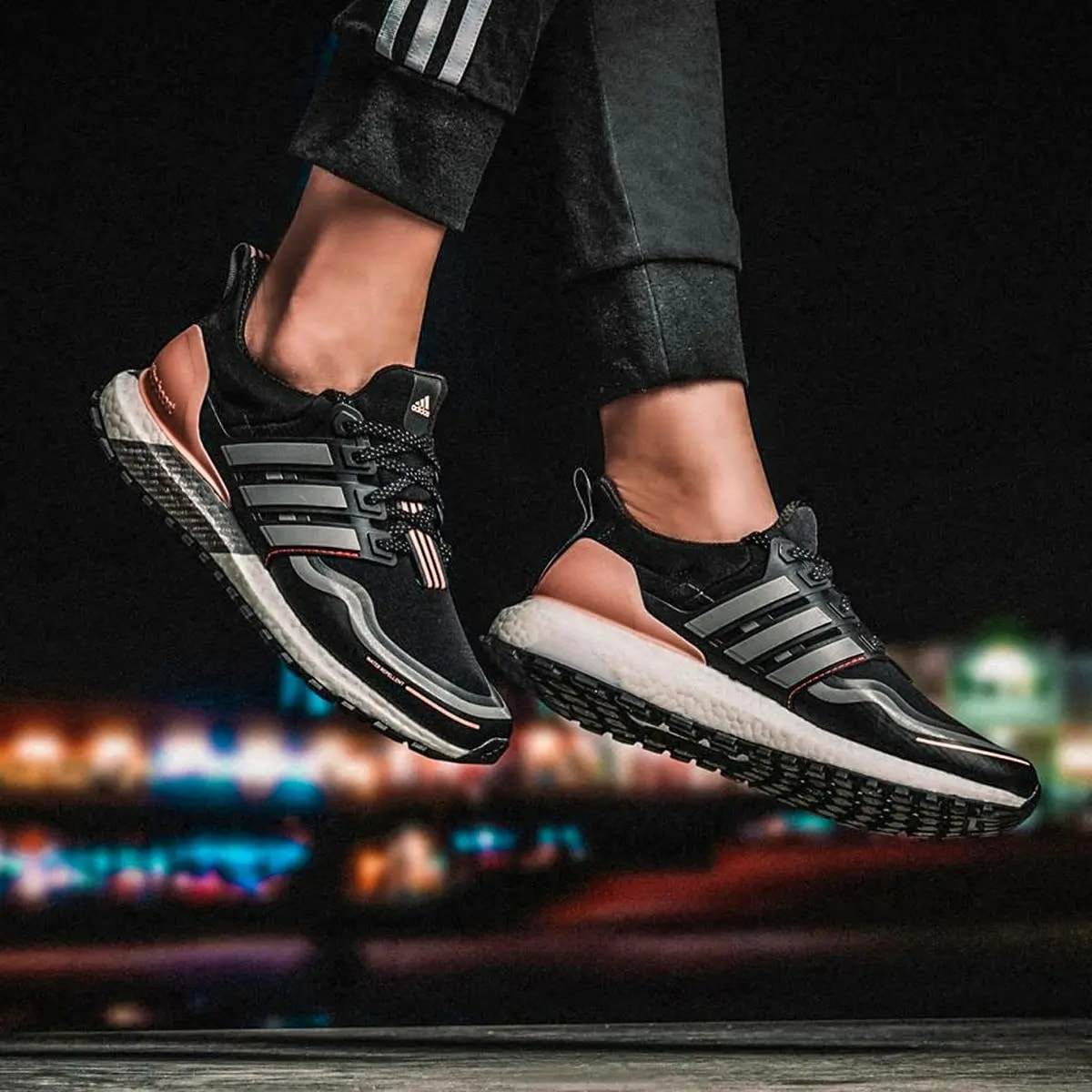 Giày Adidas Wmns UltraBoost Guard 'Black Grey Pink' FU9465 — ảnh 4