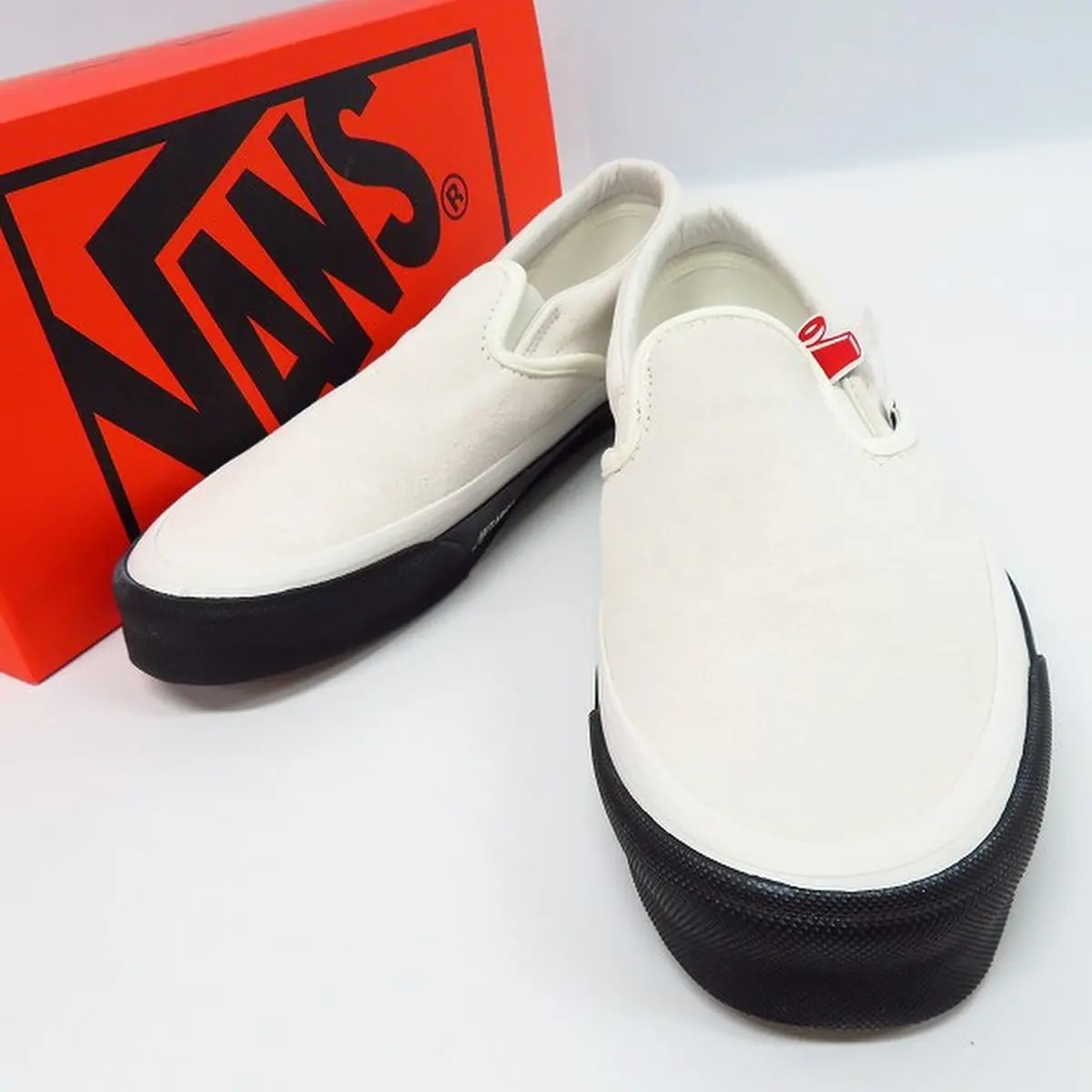 Giày Vans Classic Slip-On LX x WTAPS 'White Black' VN0A45JK20F1 — ảnh 3