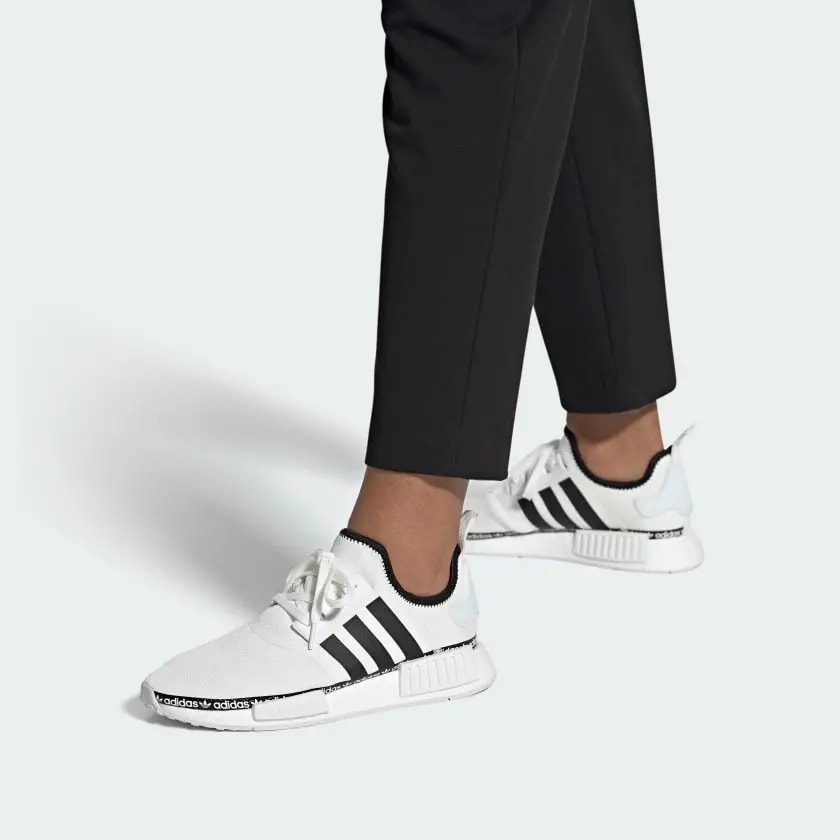 Giày Adidas NMD R1 'Cloud White Logo Strip' FV8727 — ảnh 2