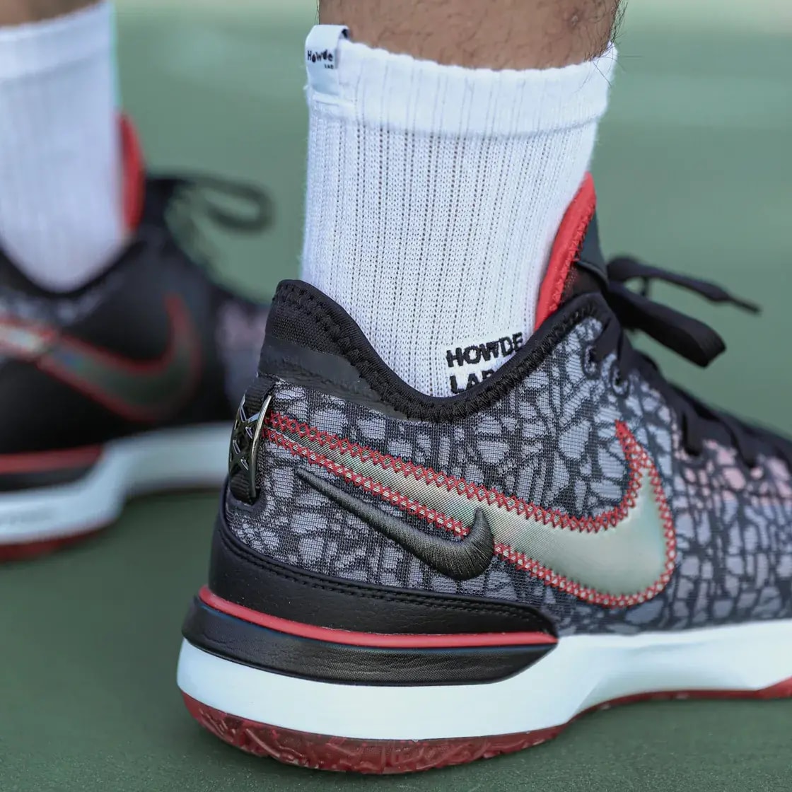 Giày Nike Zoom LeBron Nxxt Gen 'FaZe Clan Bred' DR8784-001 — ảnh 5