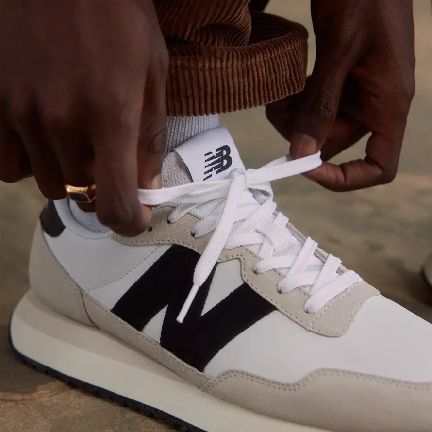 Giày New Balance 237 'Sea Salt Black White' MS237SF — ảnh 2