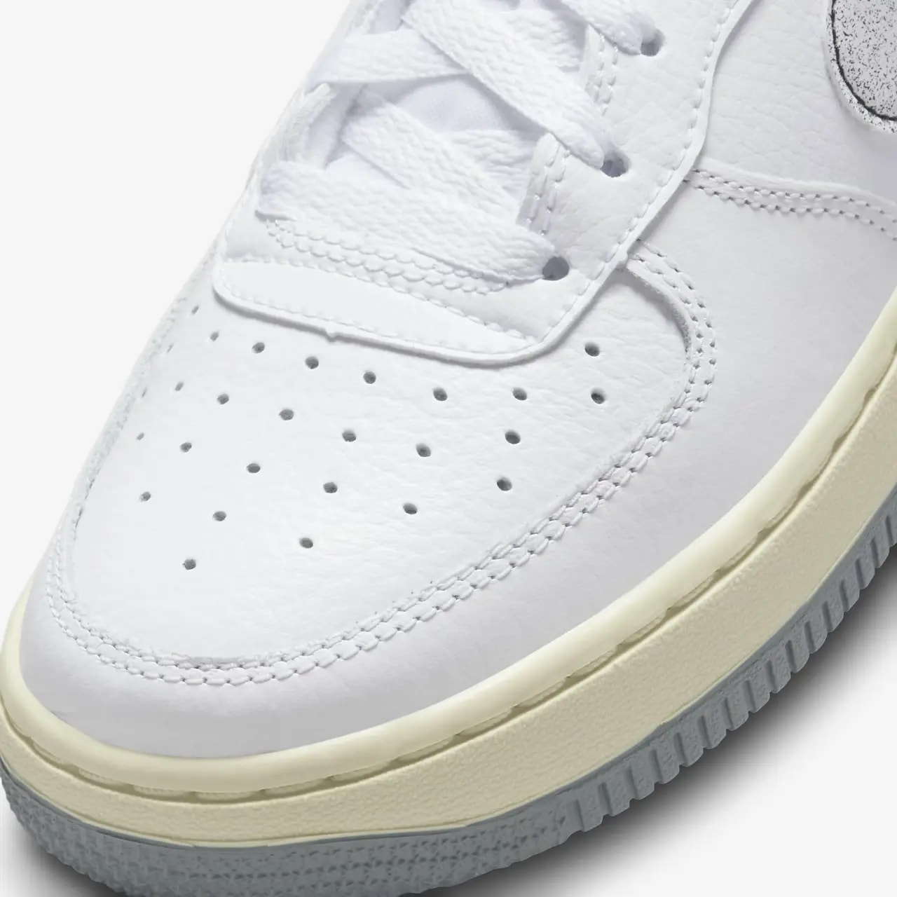 Giày Nike Air Force 1 Lv8 3 'White' DX1657-100 — ảnh 2