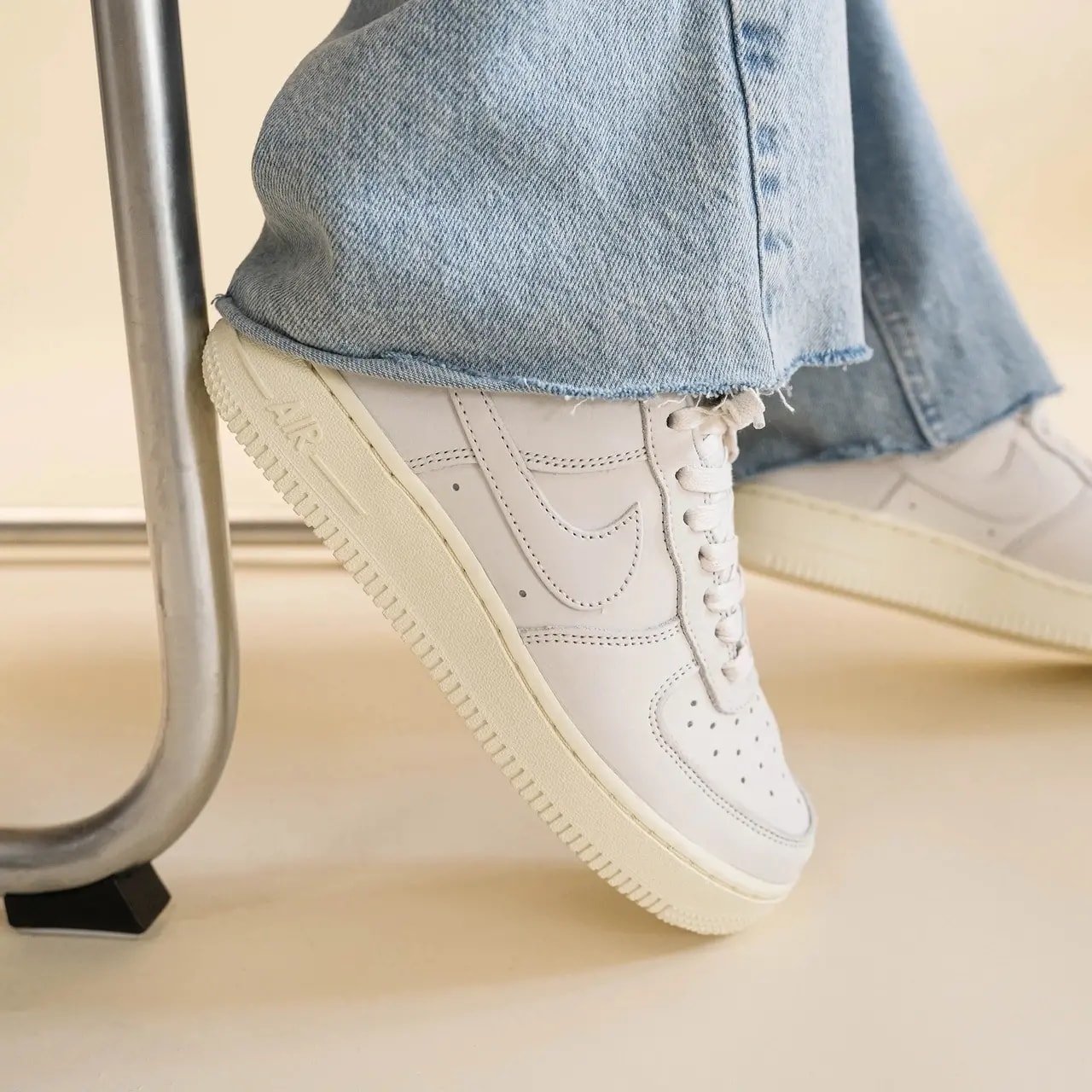 Giày Nike Air Force 1 Premium 'Pearl Pink Gum' DR9503-601 — ảnh 2