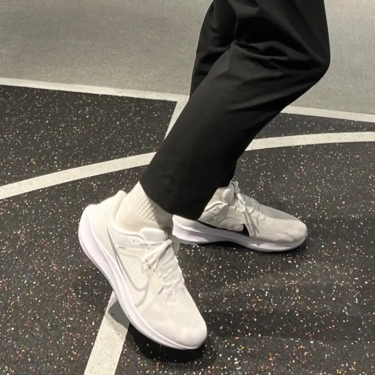 Giày Nike Air Zoom Pegasus 40 'White Black Photon Dust' DV3853-102 — ảnh 4