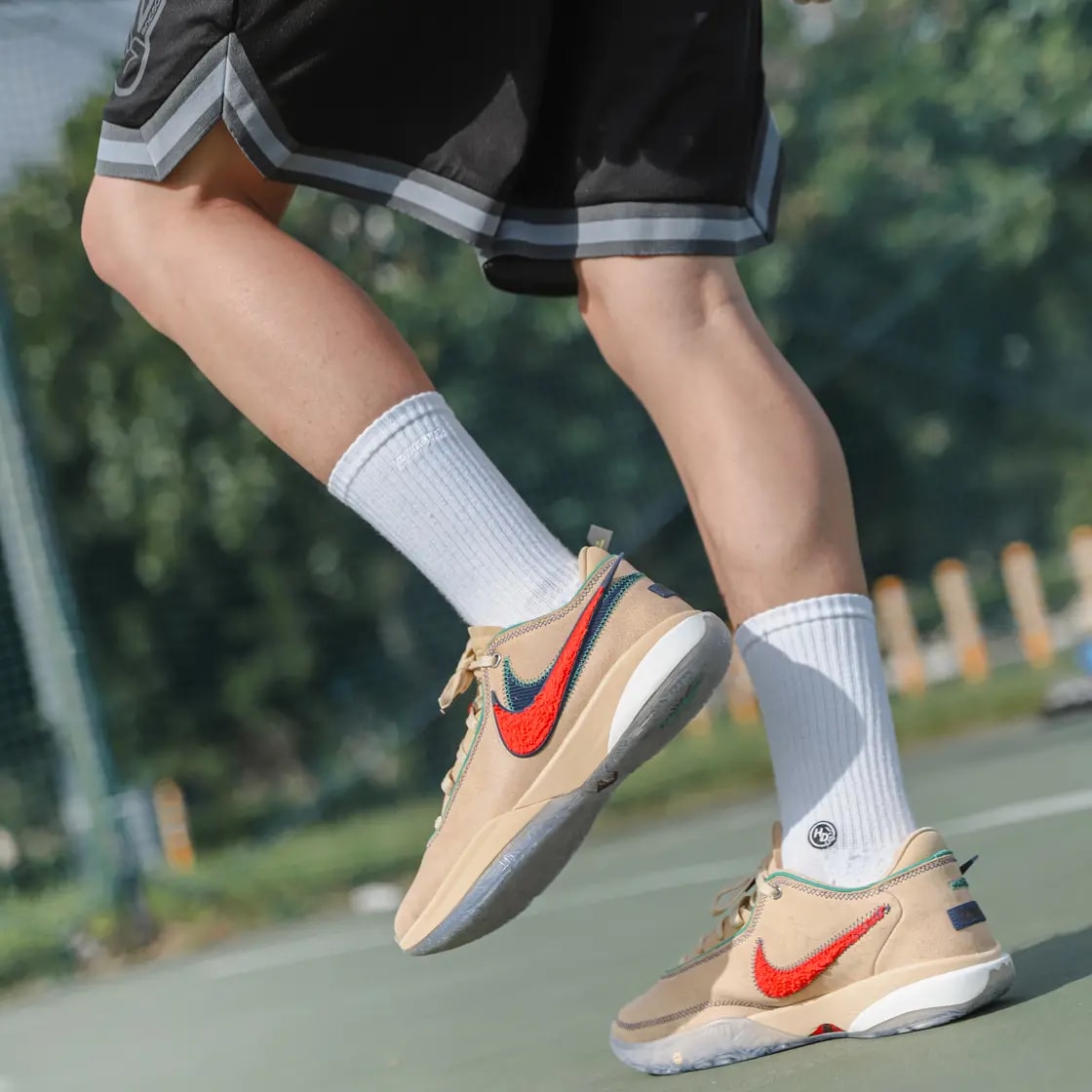 Giày Nike LeBron 20 'Four Horsemen Sesame' DV9089-200 — ảnh 2