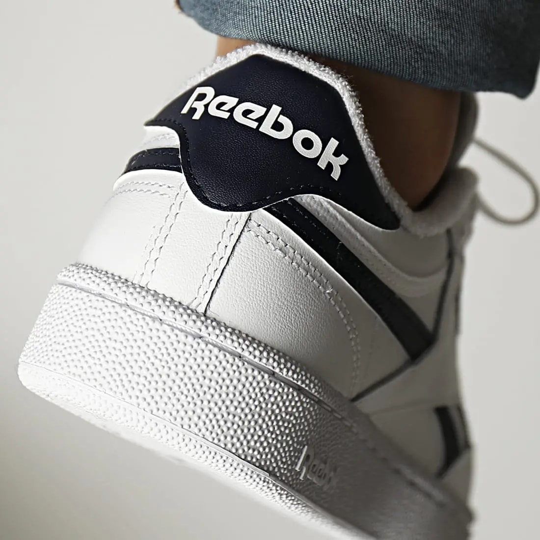 Giày Reebok Club C Revenge 'White Vector Navy' H04168 — ảnh 4