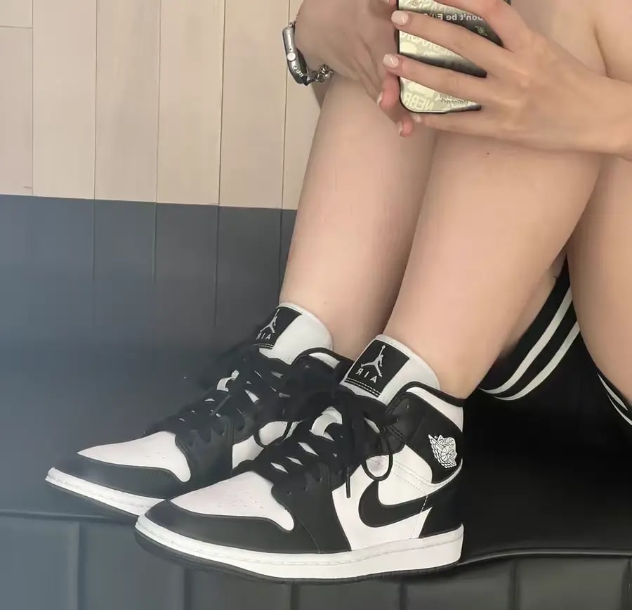 Giày Nike Air Jordan 1 Mid 'Panda' DV0991-101 — ảnh 2