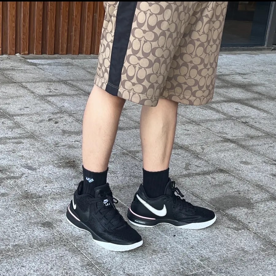 Giày Nike Zoom LeBron NXXT Gen 'Black White' DR8784-003 — ảnh 2