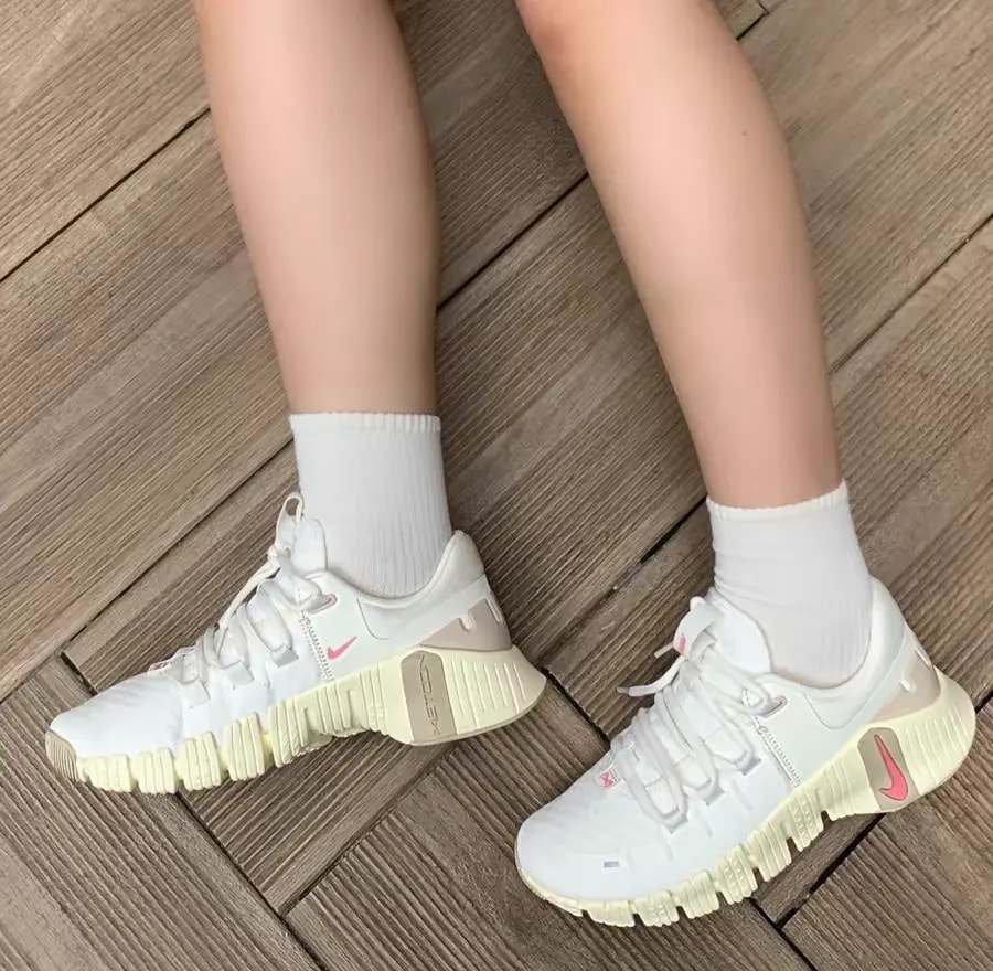 Giày Nike Free Metcon 5 'Sail Sanddrift' DV3950-100 — ảnh 2