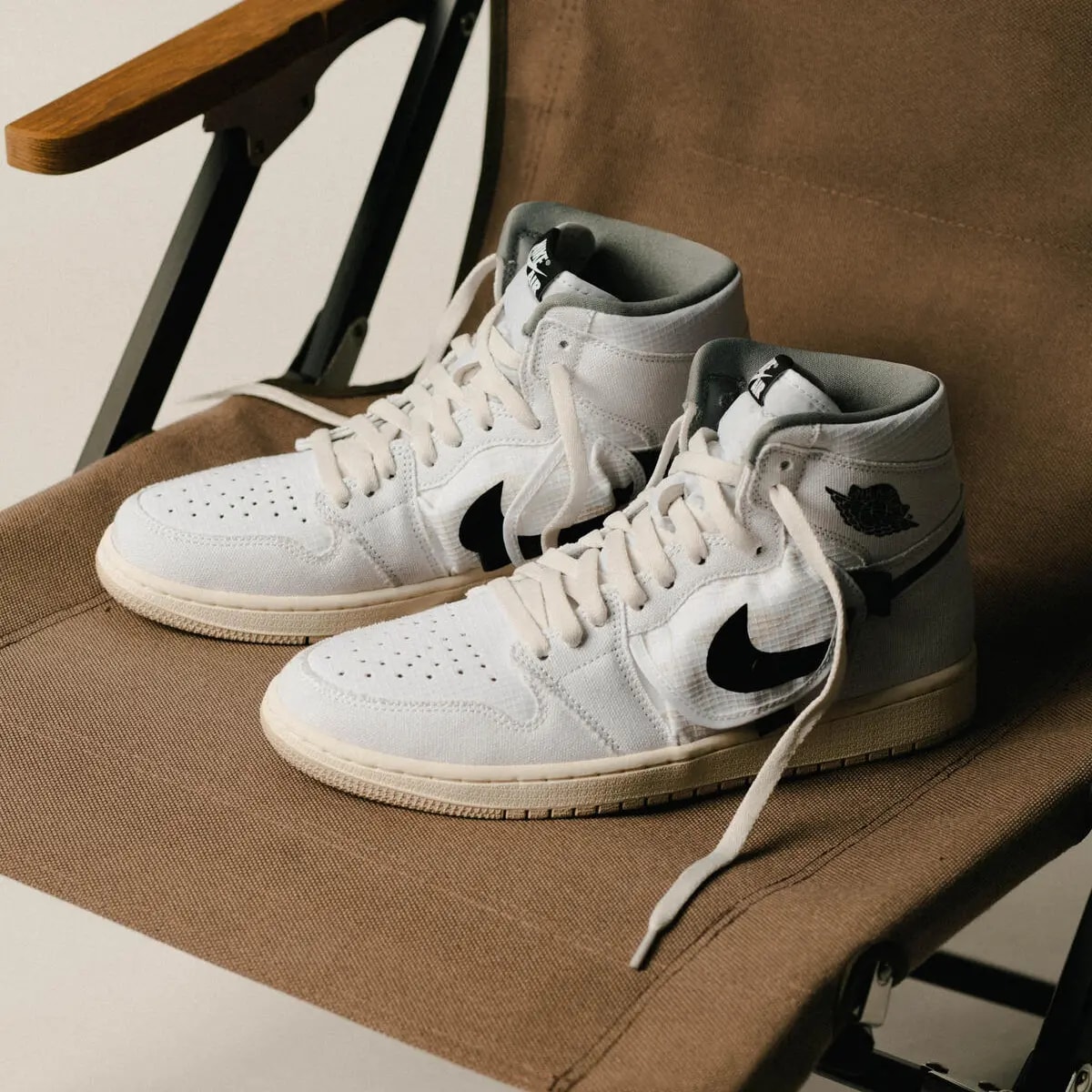 Giày Nike Air Jordan 1 Retro High Utility 'White Black' DO8727-100 — ảnh 2