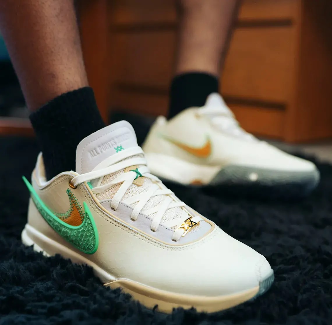 Giày Nike LeBron 20 'FAMU Coconut Milk' FN8263-100 — ảnh 2