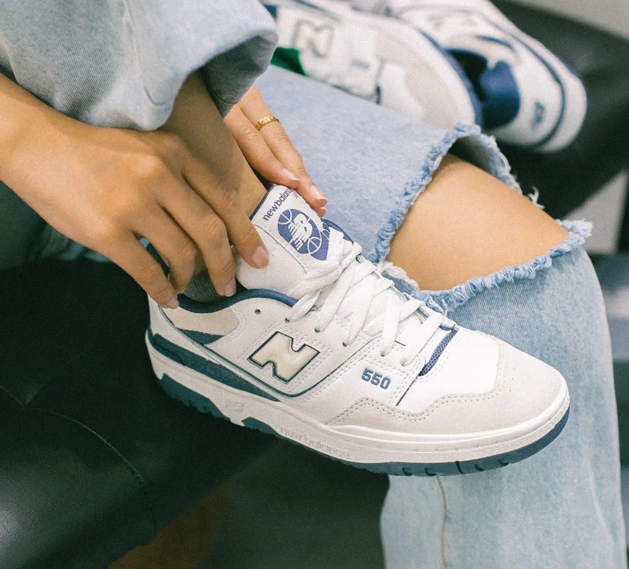 Giày New Balance 550 'White Dusty Blue' BB550STG — ảnh 2