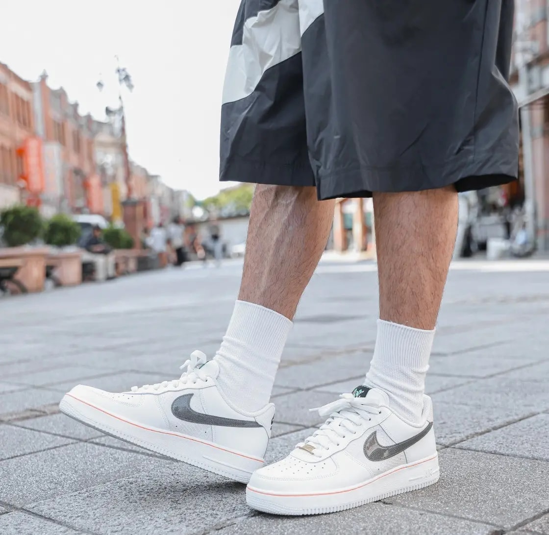 Giày Nike Air Zoom Vomero 5 'Pure Platinum Orange' FJ4151-001 — ảnh 2
