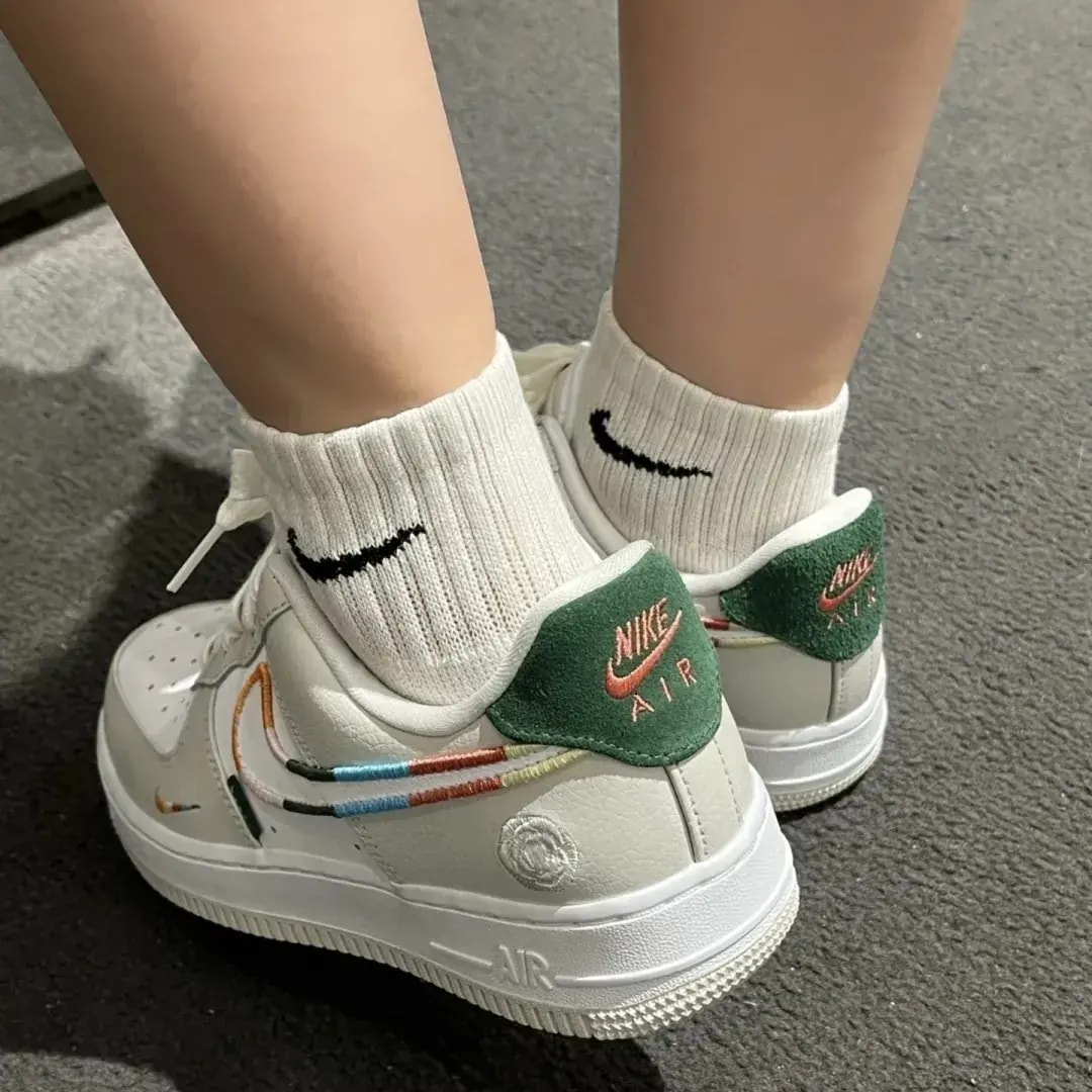 Giày Nike Air Force 1 Low ‘All Petals United’ FN8924-111 — ảnh 3
