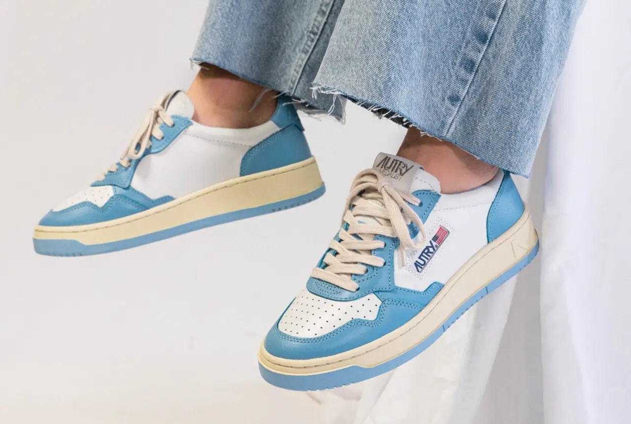 Giày Autry Medalist Low 'Light Blue White' AULW-WB08 — ảnh 2