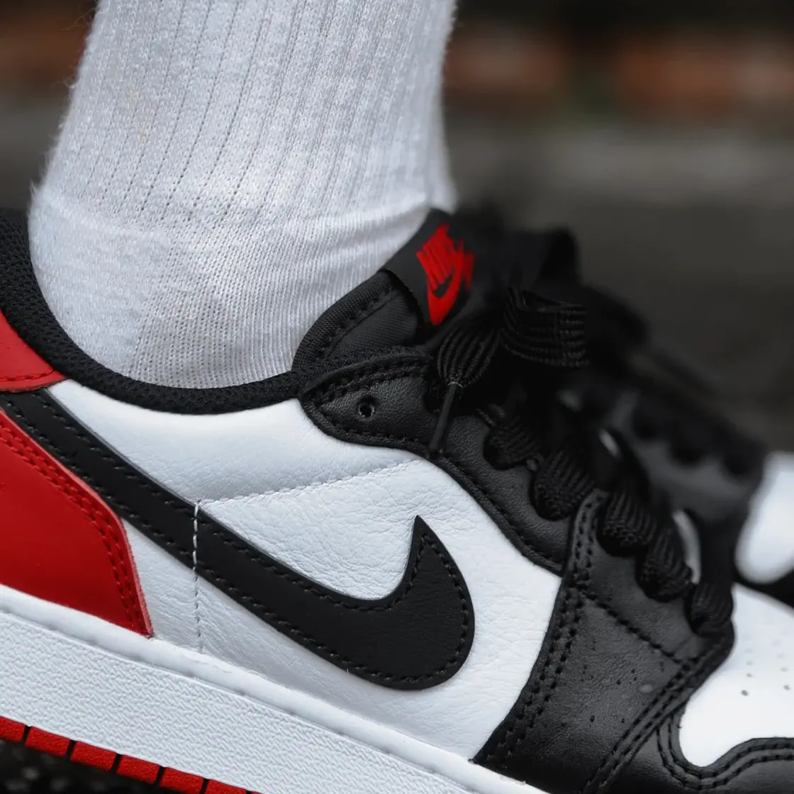 Giày Nike Air Jordan 1 Retro Low OG ‘Black Toe 2023’ CZ0858-106 — ảnh 3