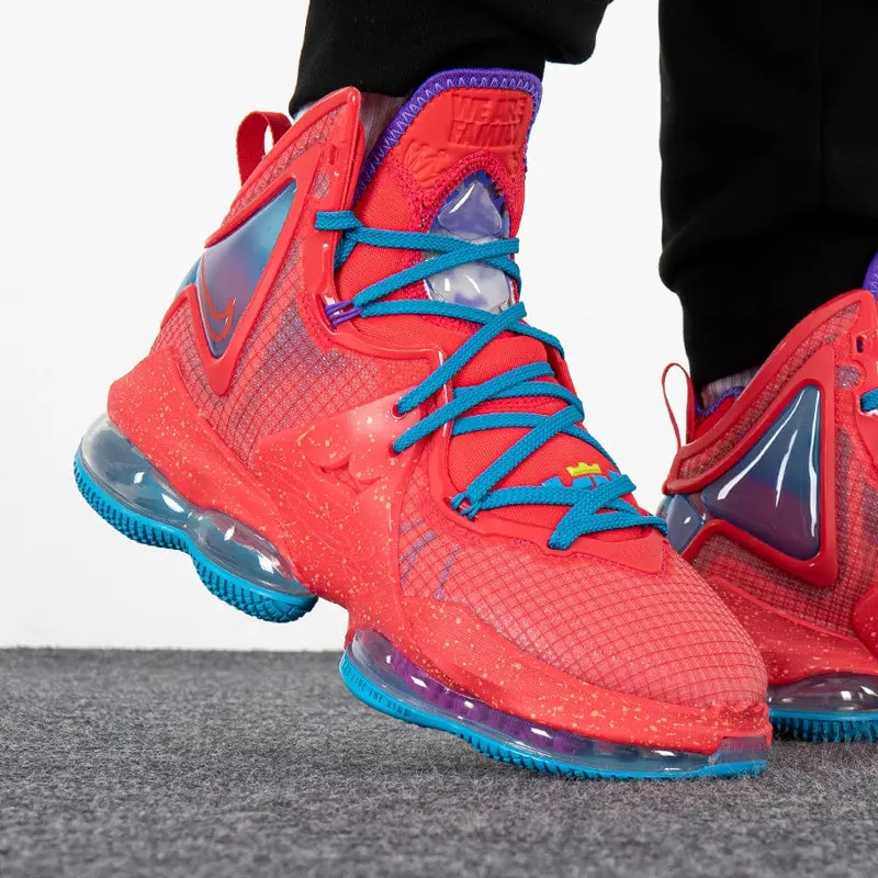 Giày Nike LeBron 19 EP 'King's Crown' DC9340-600 — ảnh 3