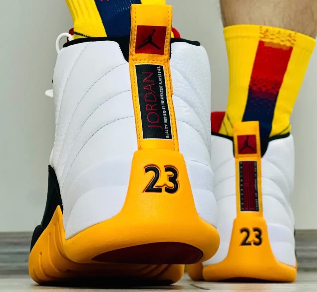 Giày Nike Air Jordan 12 Retro '25 Years in China' DR8887-100 — ảnh 2