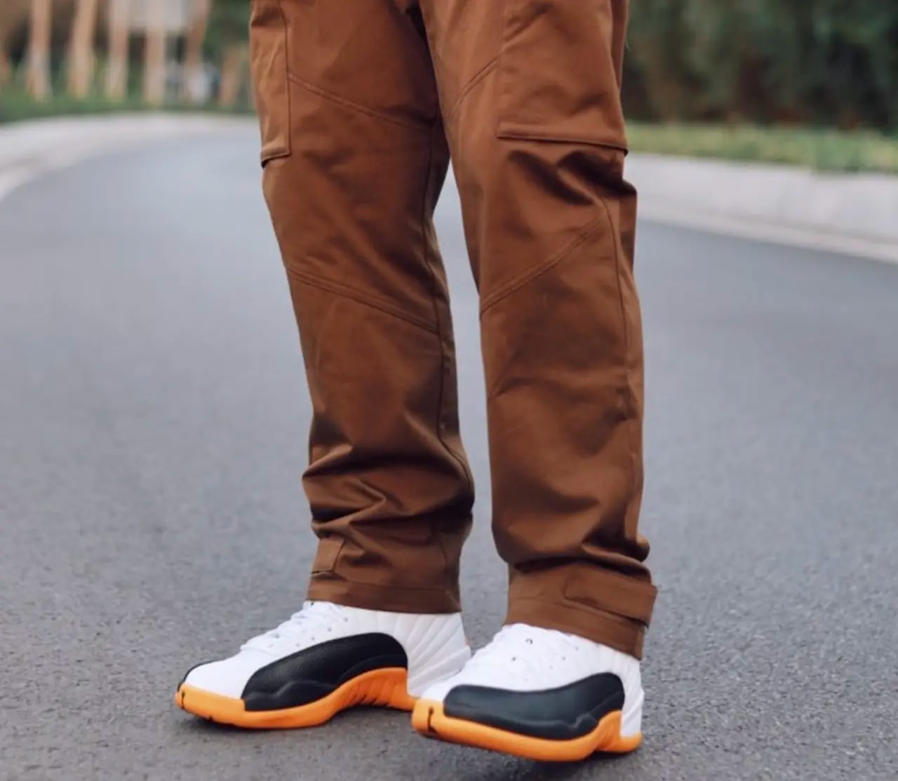 Giày Nike Air Jordan 12 Retro '25 Years in China' DR8887-100 — ảnh 5