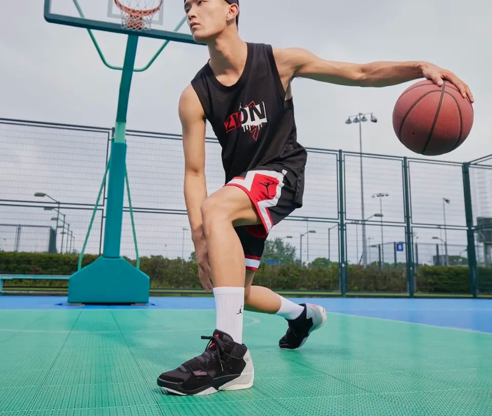 Giày Nike Air Jordan Zion 2 PF 'Black Cement' DM0858-060 — ảnh 3