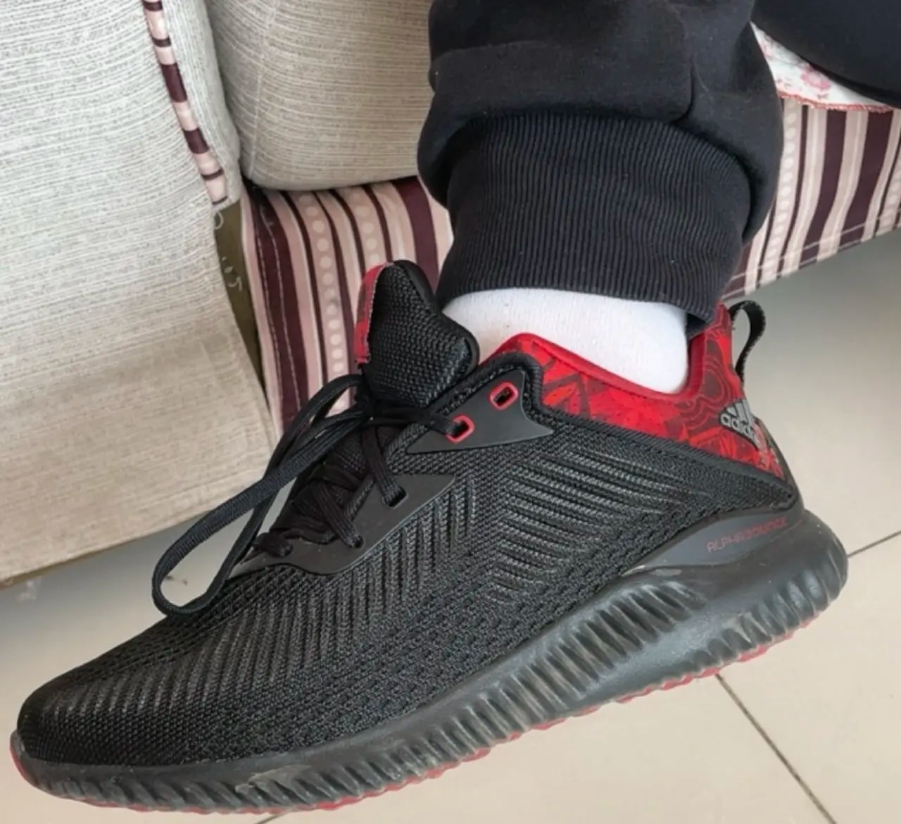 Giày Adidas Alphabounce EK 'Chinese New Year' GZ6079 — ảnh 3