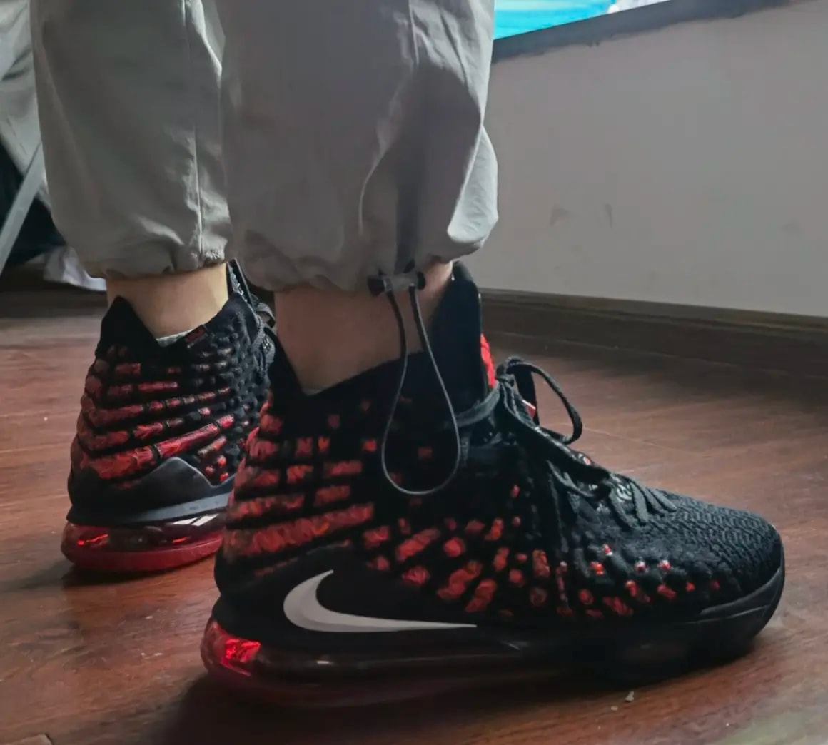 Giày Nike LeBron 17 EP 'Infrared VI 'Black' BQ3178-006 — ảnh 4