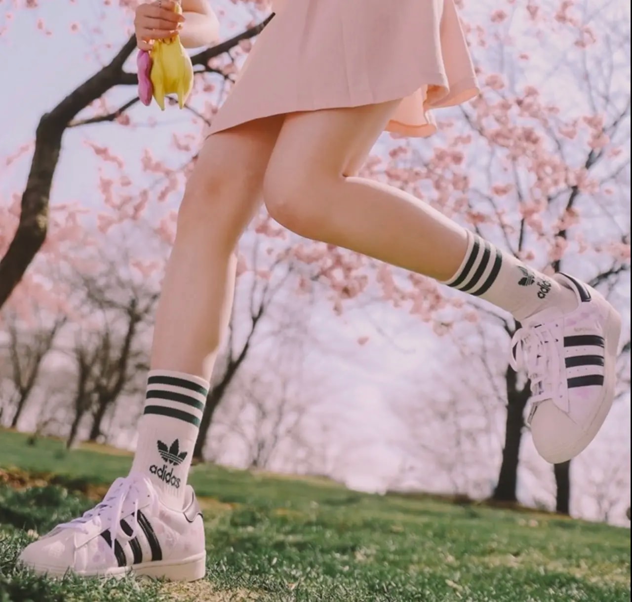 Giày Adidas Superstar 'Hanami' IG9648 — ảnh 3