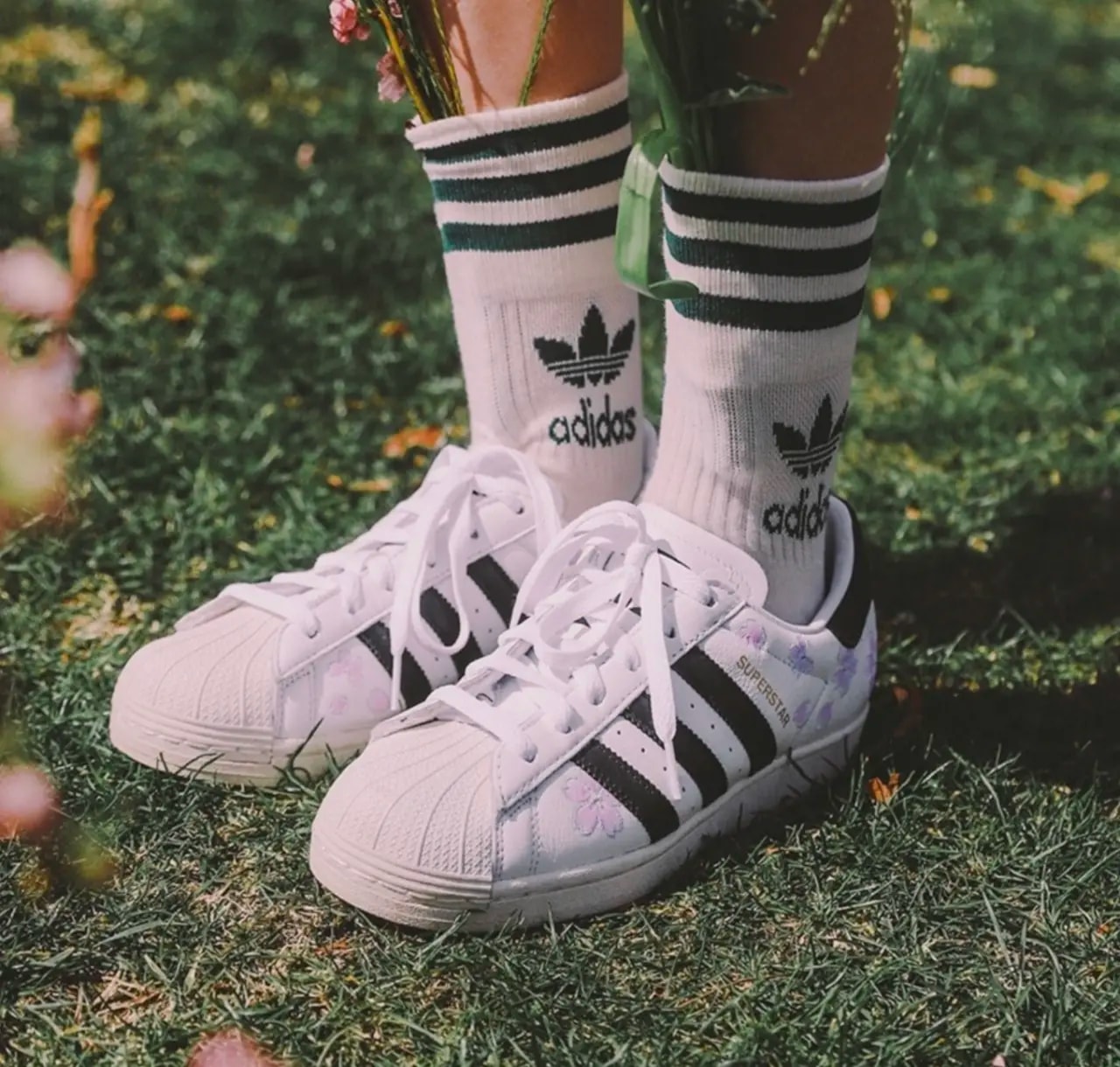 Giày Adidas Superstar 'Hanami' IG9648 — ảnh 2