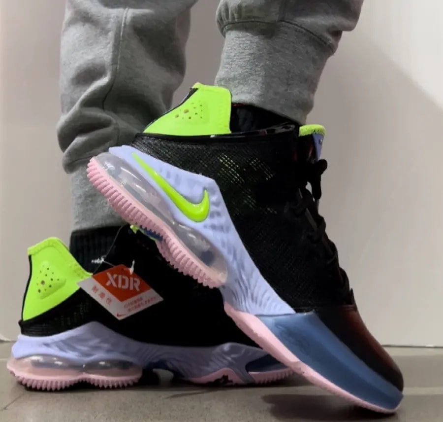 Giày Nike LeBron 19 Low 'Black Volt' DO9828-001 — ảnh 3