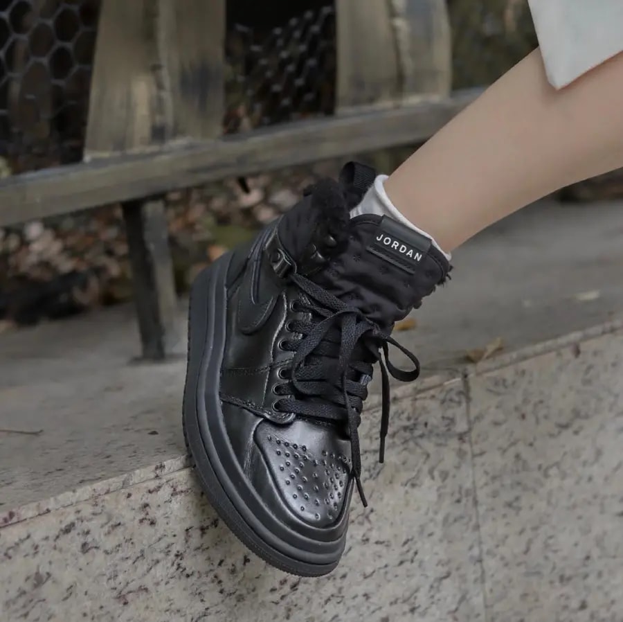 Giày Nike Air Jordan 1 Acclimate 'Triple Black' DC7723-001 — ảnh 5
