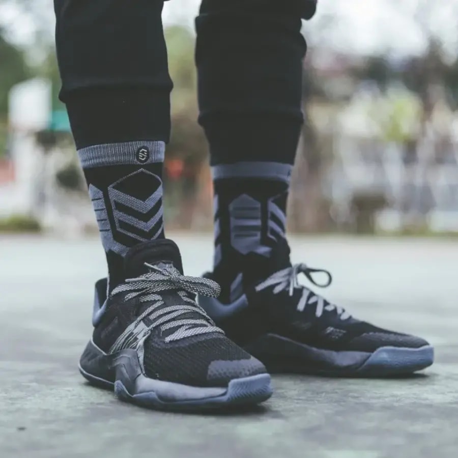 Giày Adidas D.O.N. Issue #1 GCA 'Core Black' FV5579 — ảnh 2